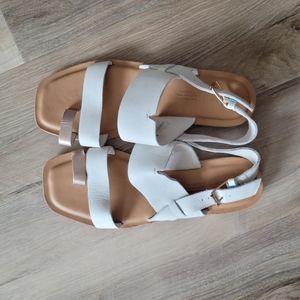 NWOT Size 8 Toms Freya Sandals